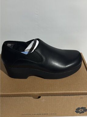 LILA Women's Slip-Resistant Work Clogs - Comfortable, Non-Slip Slip-On Work Shoe